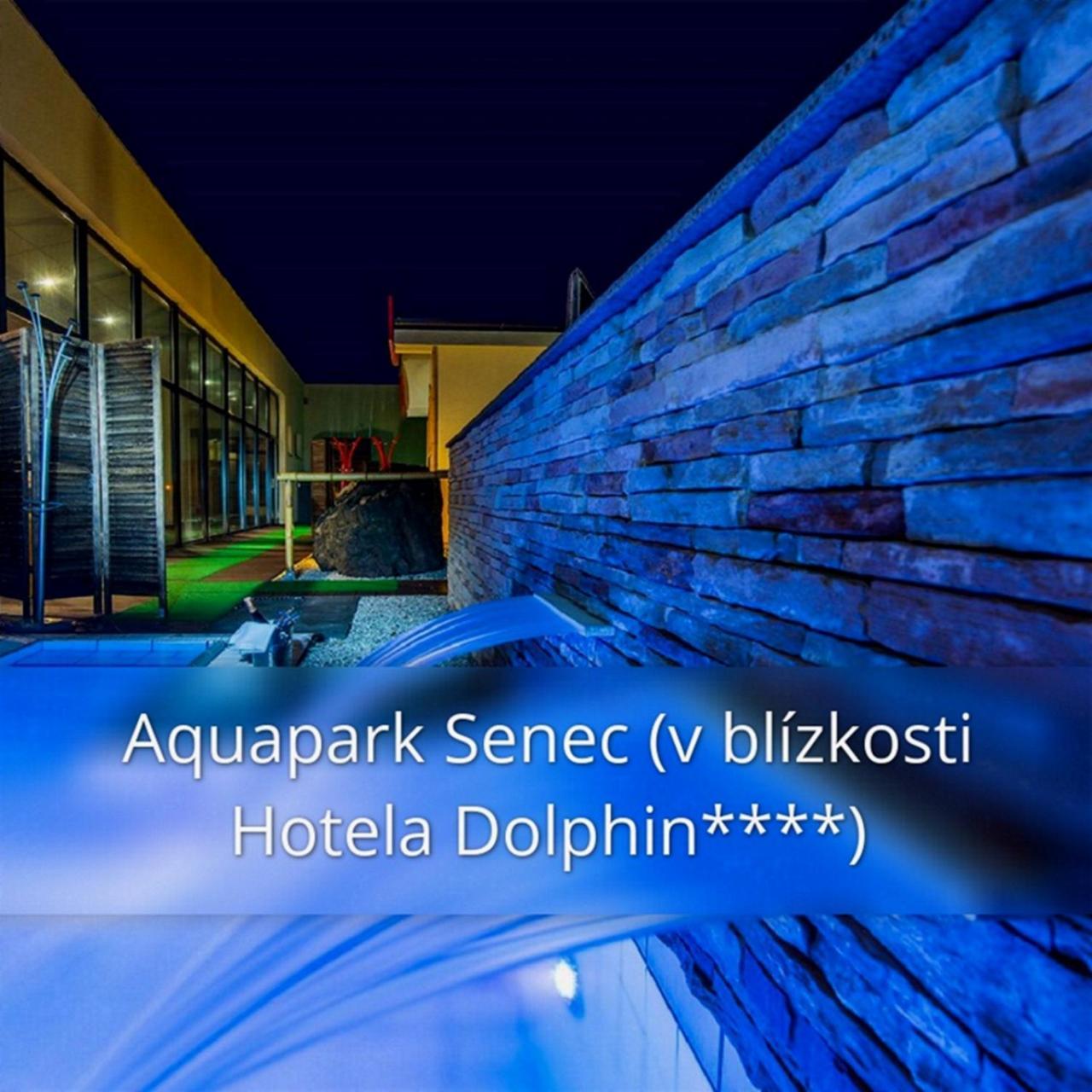 Hotel Dolphin Senec Buitenkant foto